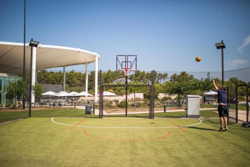 thecamp hôtel - Aix en Provence - Resim 40