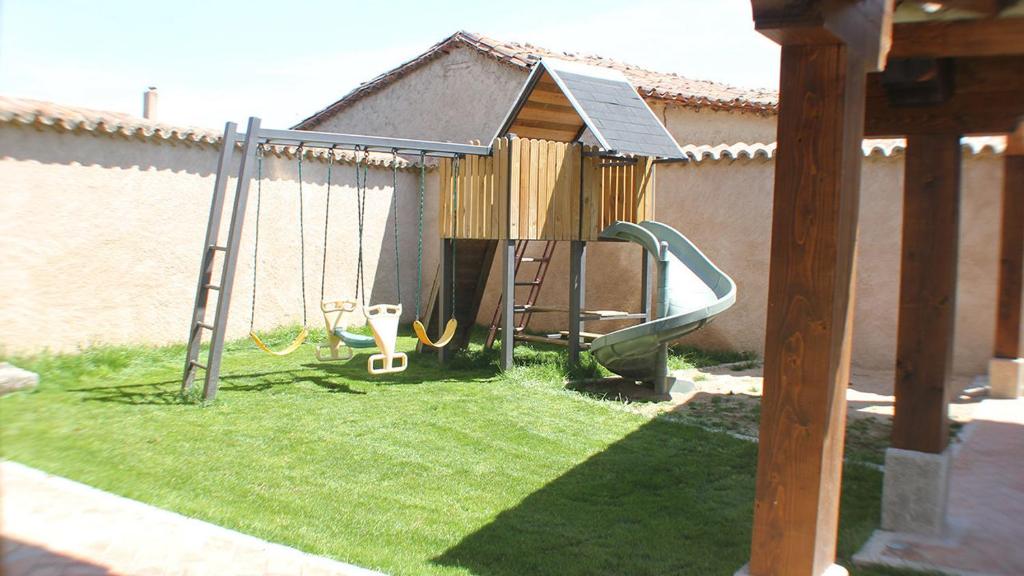 Casa Rural La Centenaria de Alaraz - Holiday Home