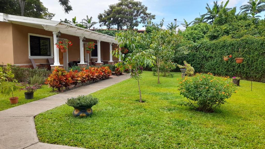 Airport Costa Rica B&B
