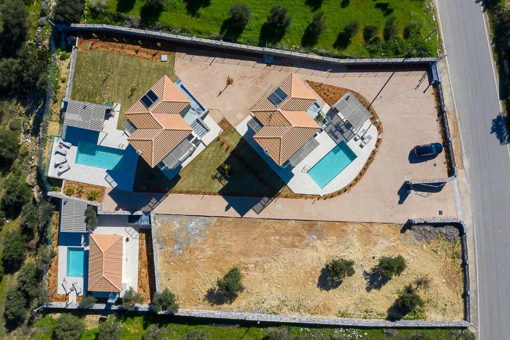 Bazén v ubytování Utopia Luxury Villas nebo v jeho okolí