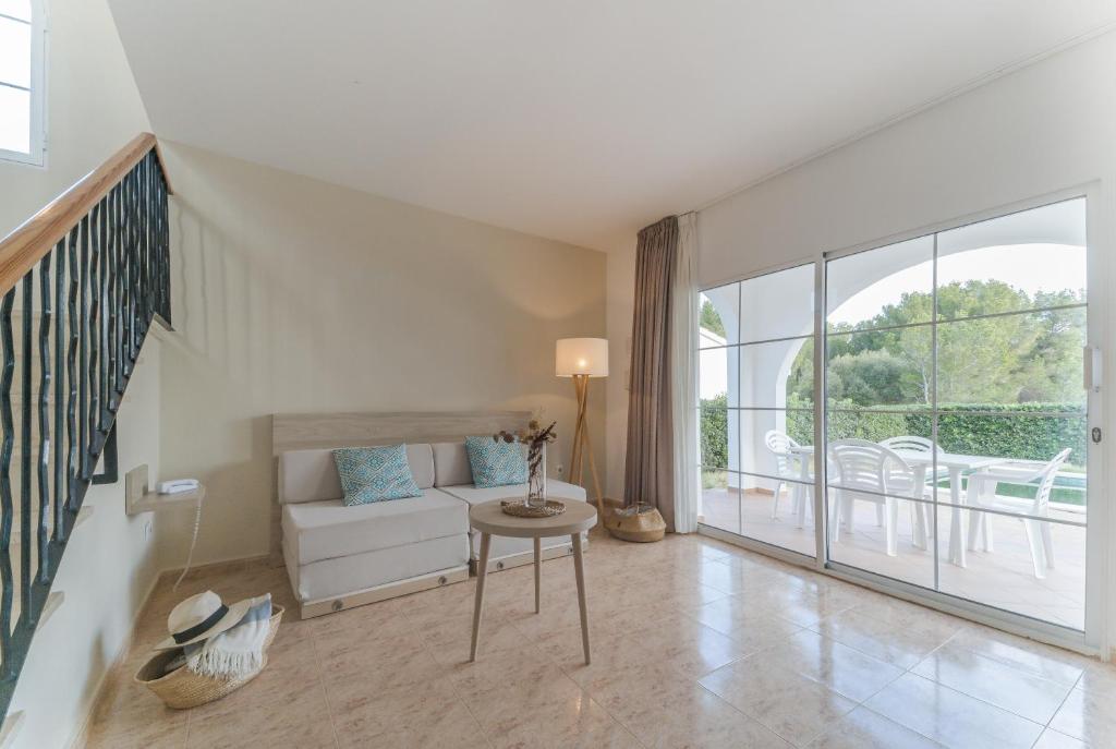 A balcony or terrace at Hotel Moon Dreams Marina Parc