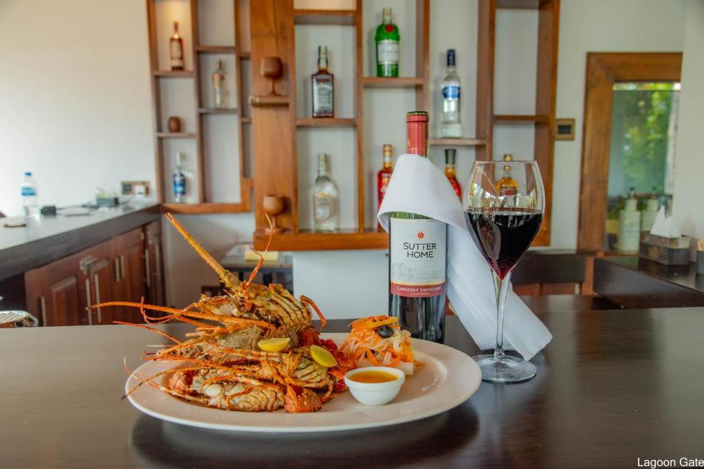 Lagoon gate Tangalle Resort