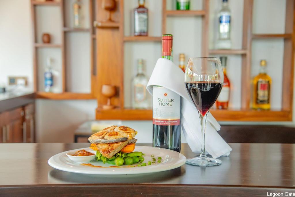 Lagoon gate Tangalle Resort - 3