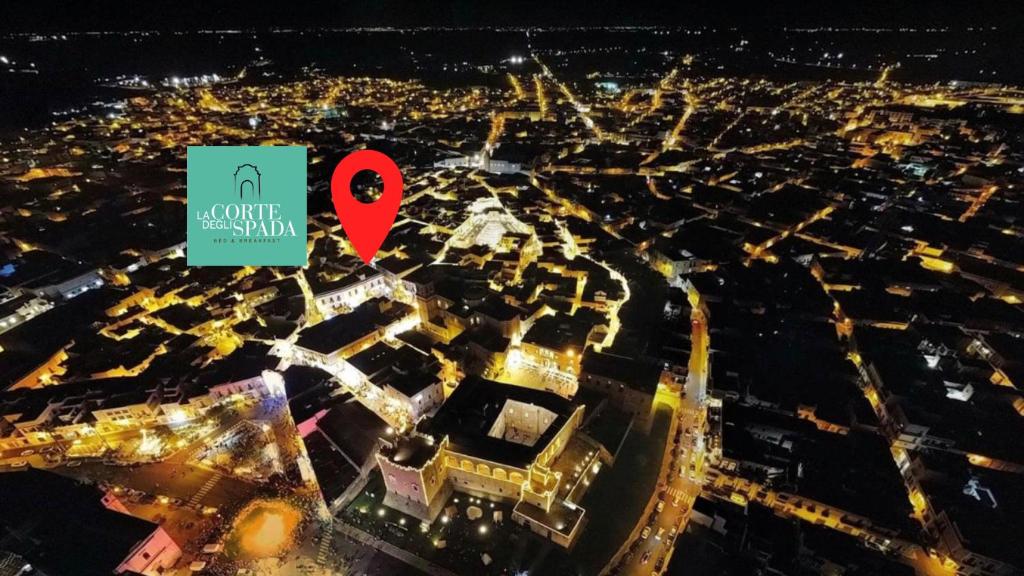 Letecký snímek ubytování La Corte degli Spada - Borgo Antico del Salento