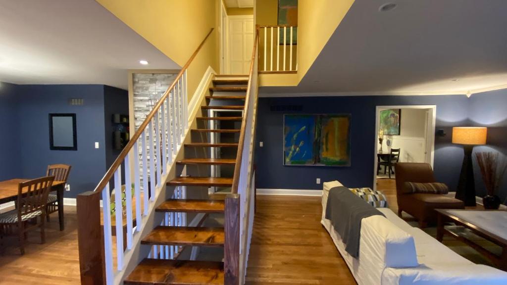 Here It Is! Cool Cape Cod-3 BR-2.5 Bath-12 Guests photo