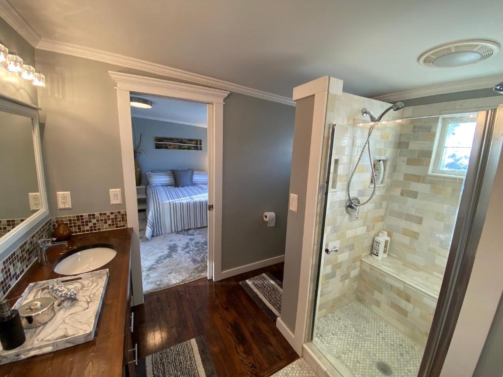 Here It Is! Cool Cape Cod-3 BR-2.5 Bath-12 Guests photo
