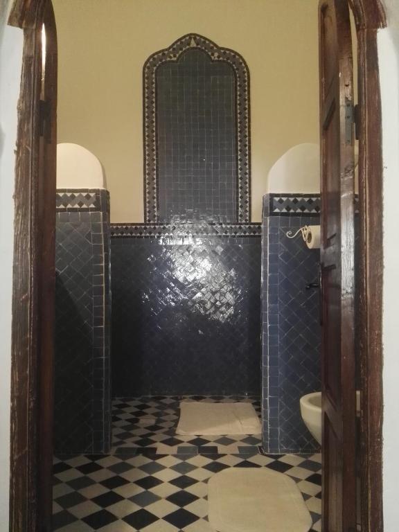 Koupelna v ubytování Riad Etoile De Mogador