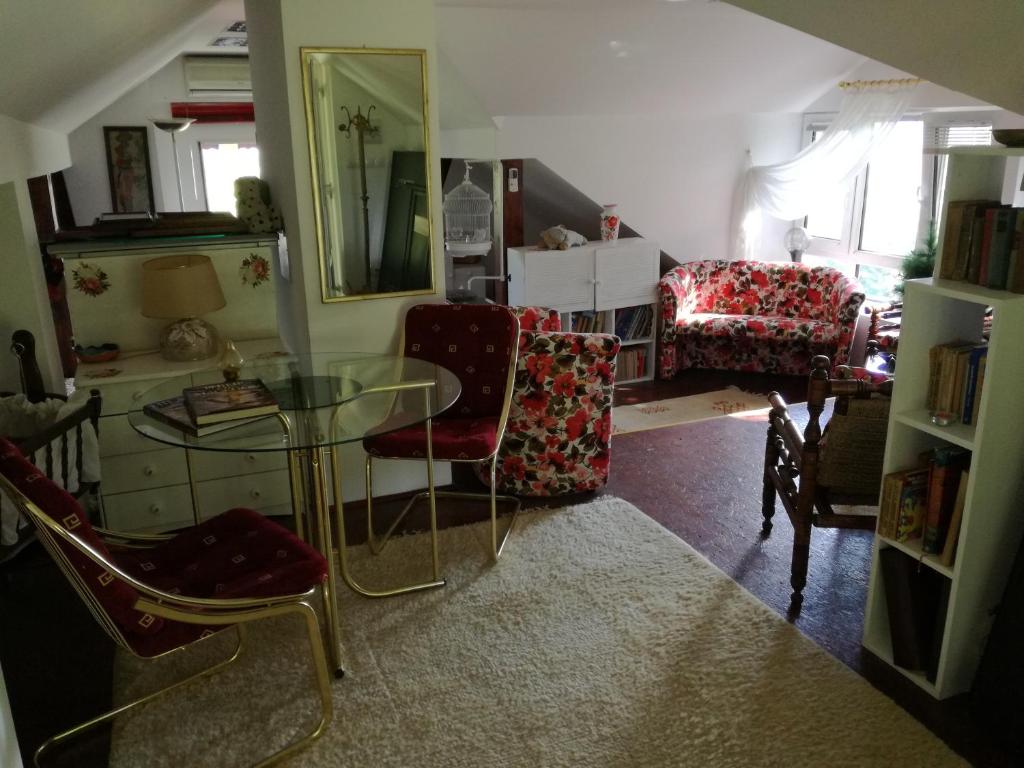 Posezení v ubytování Apartman Lora