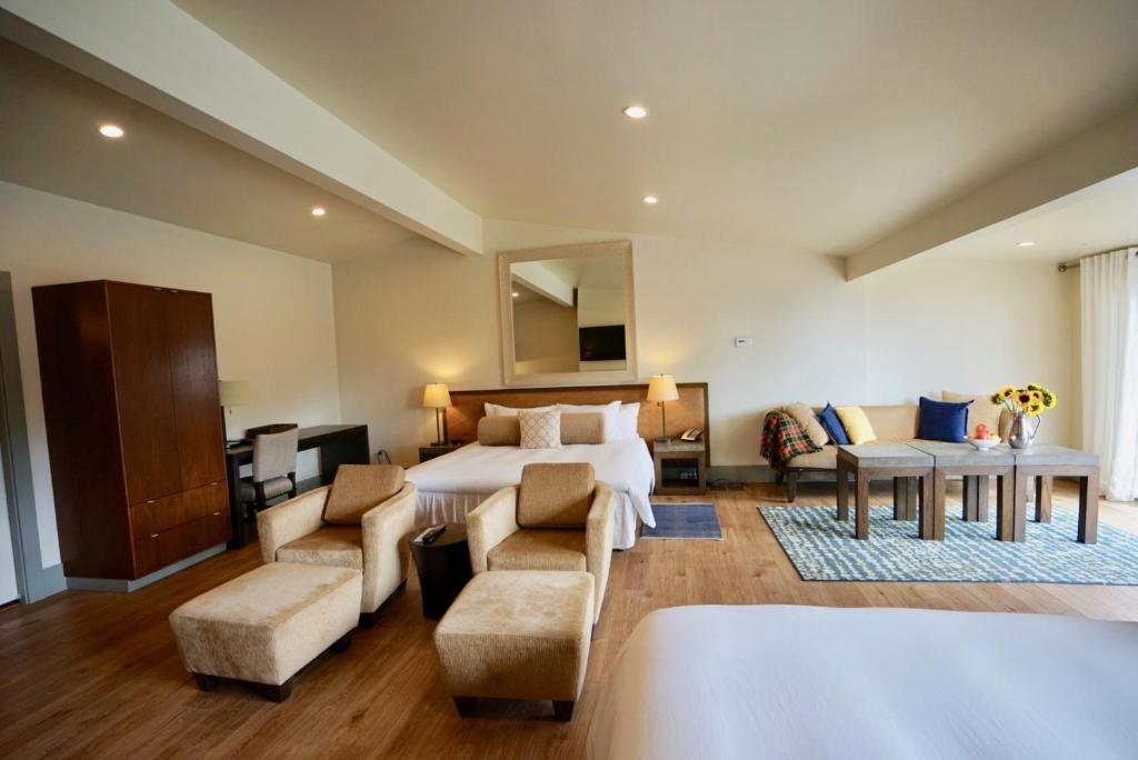 Heritage House Resort & Spa - 