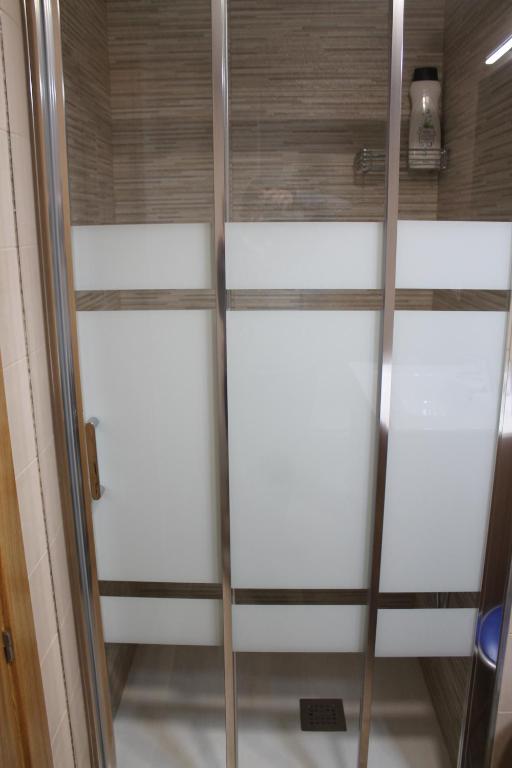 A bathroom at Apartamentos Turísticos ESCORRALADAS