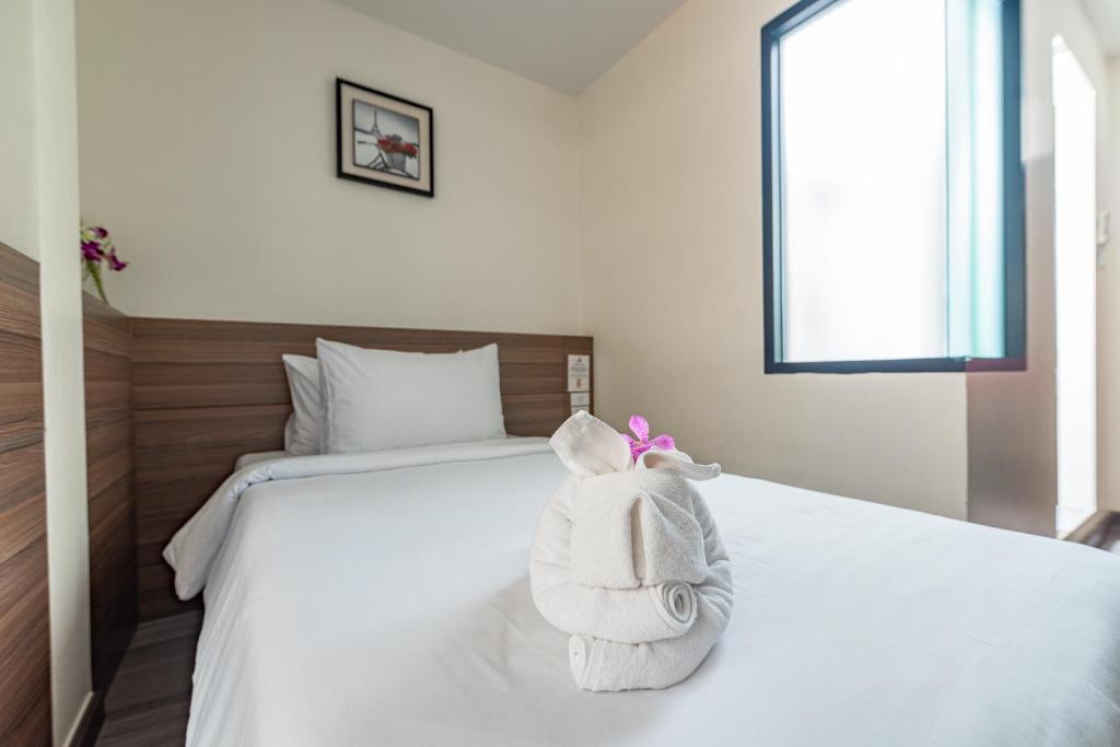 Sovereign Group Hotel at Pratunam - Resim 15