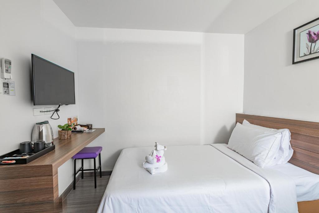 Sovereign Group Hotel at Pratunam - Resim 19