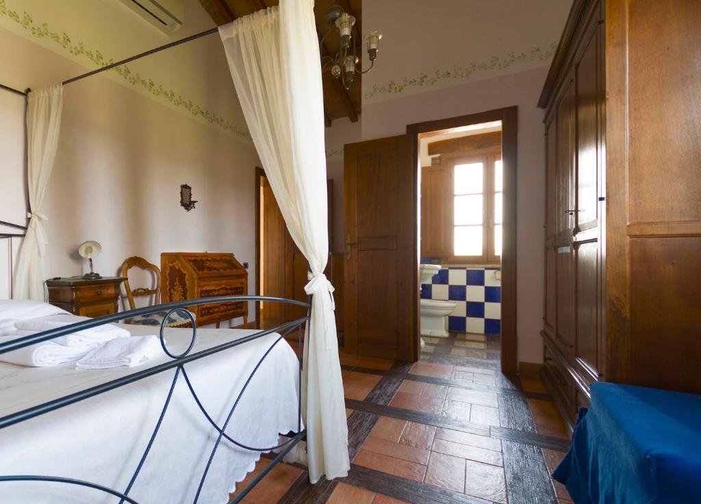 A seating area at Il Collicello