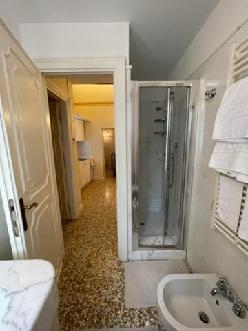 San Gregorio Venice Apartments - 18