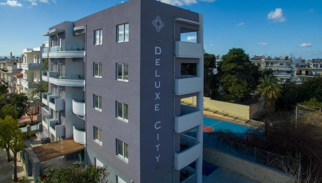 Deluxe City Hotel