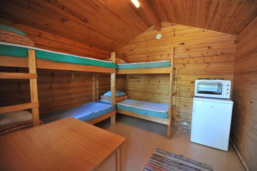 Hännilänsalmi Camping - Cottage Avec Salle De Bains Commune (4 Adultes)