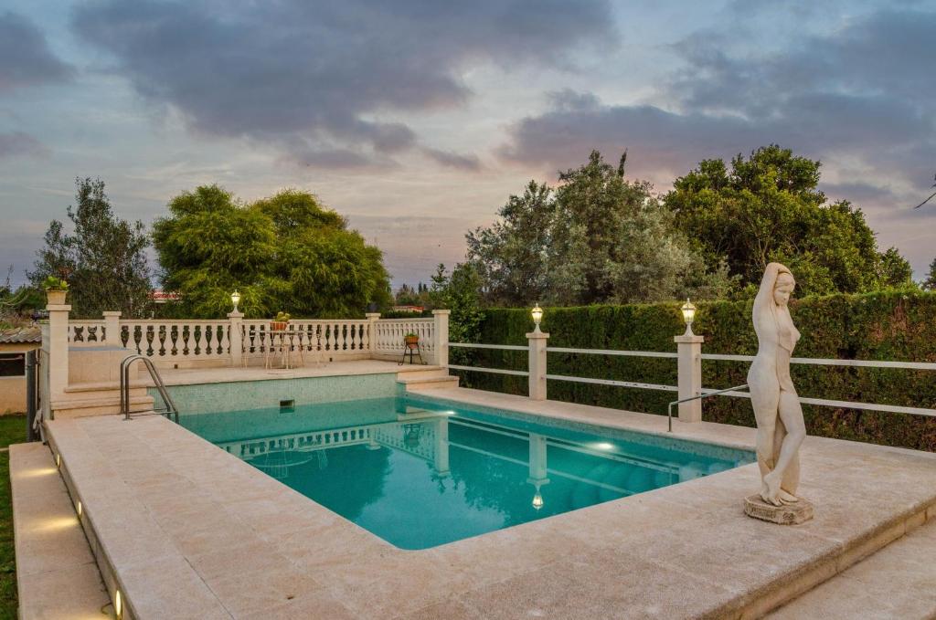 YourHouse Son Piedra, villa with private pool near Palma, Mallorca South