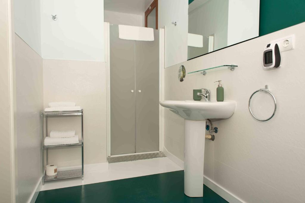 Koupelna v ubytování Hotel Almunia