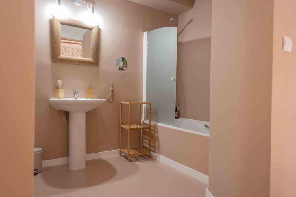 Koupelna v ubytování Hotel Almunia
