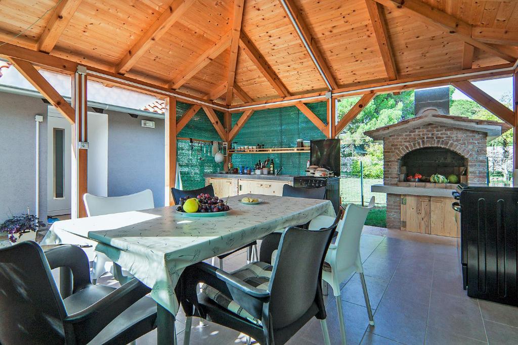 Zdjęcie z galerii obiektu House Anto 2146 w Fažanie