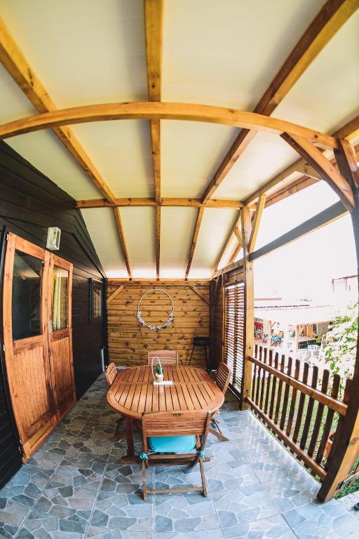 Balkón nebo terasa v ubytování Bungalow de Nola