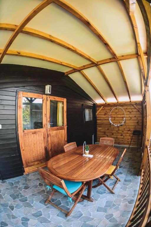 Posezení v ubytování Bungalow de Nola