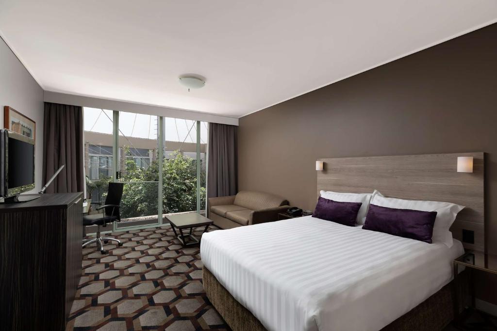 Rydges Canberra - Resim 22