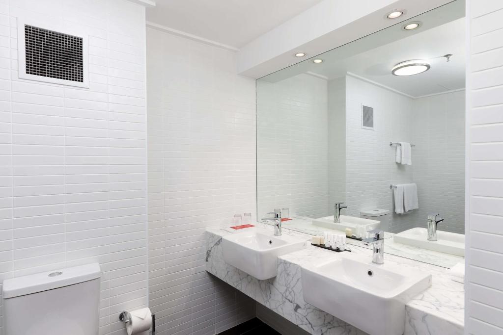 Rydges Canberra - Resim 25