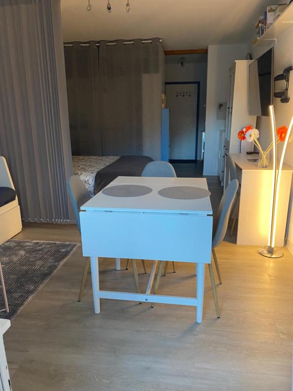 Fotografie z fotogalerie ubytování Studio 4pers aux Bains de Saillon v destinaci Saillon