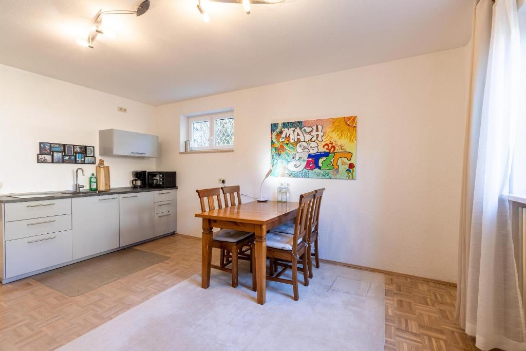 Kuchyň nebo kuchyňský kout v ubytování Serviced Appartement München Messe