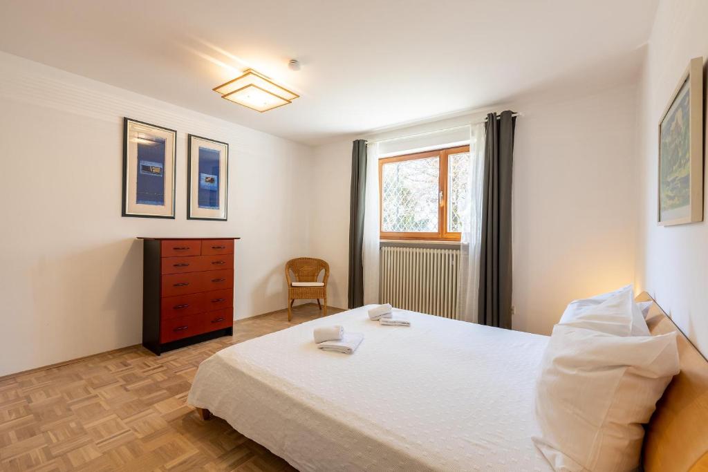 Postel nebo postele na pokoji v ubytování Serviced Appartement München Messe