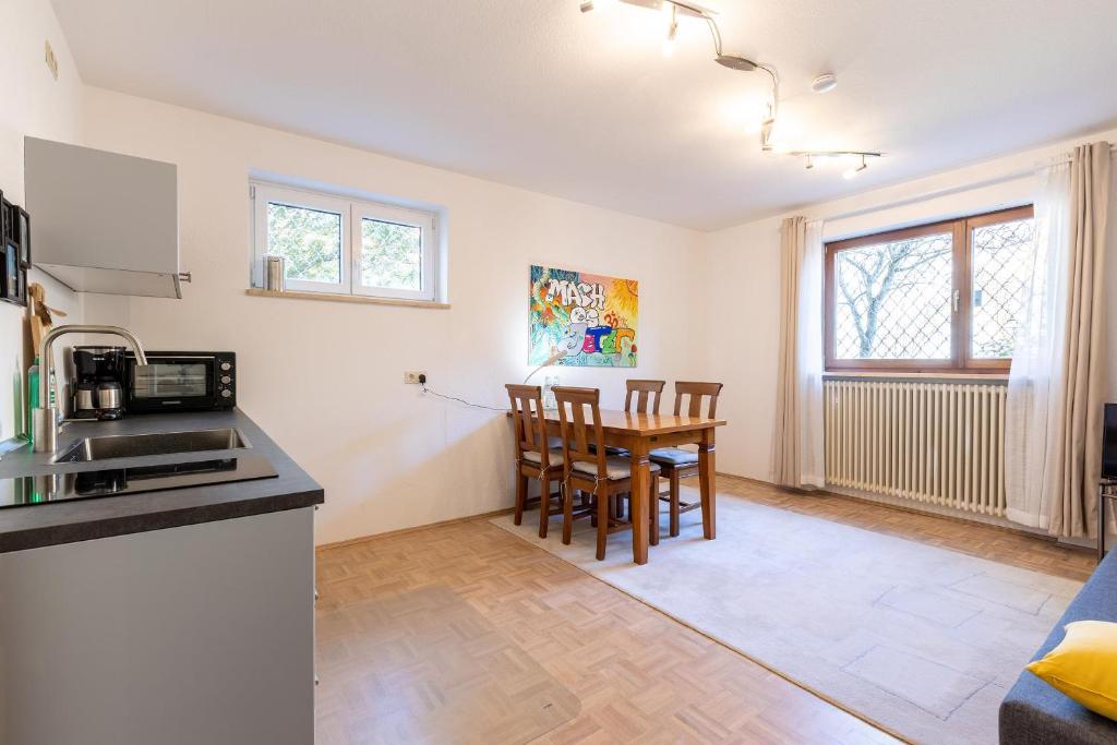 Kuchyň nebo kuchyňský kout v ubytování Serviced Appartement München Messe