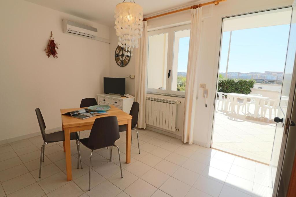 A television and/or entertainment centre at Casa Vacanza Benny Otranto
