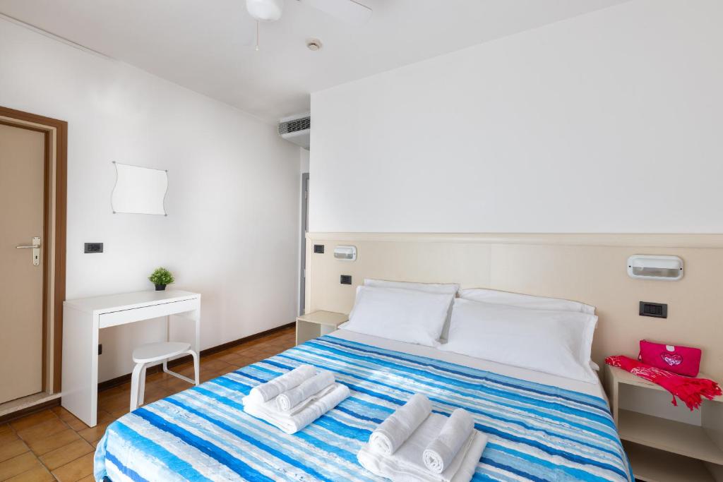 Hotel Mignon Riccione Fronte Mare - Resim 24