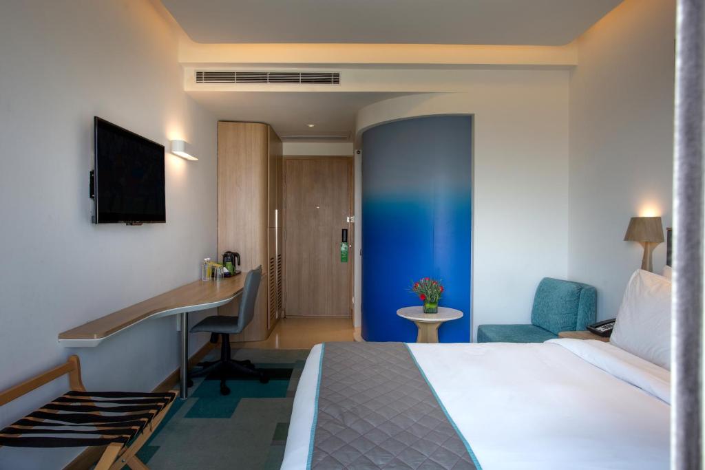 Holiday Inn Bengaluru Racecourse by IHG photo