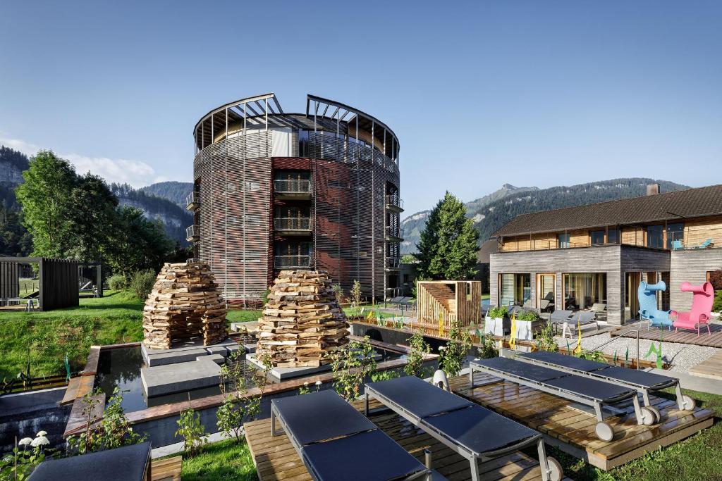 Nespecifikovaný výhled na hory nebo výhled na hory při pohledu z hotelu