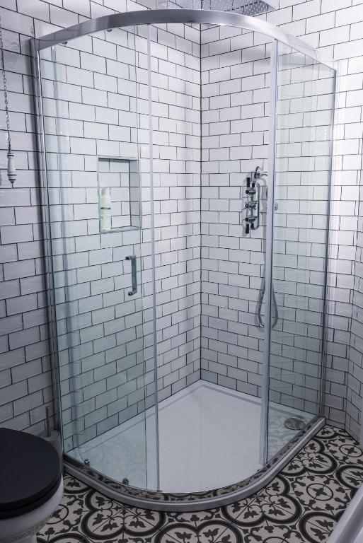 Koupelna v ubytování Luxury 2 bed 5 mins from Carrick next to Waterfall
