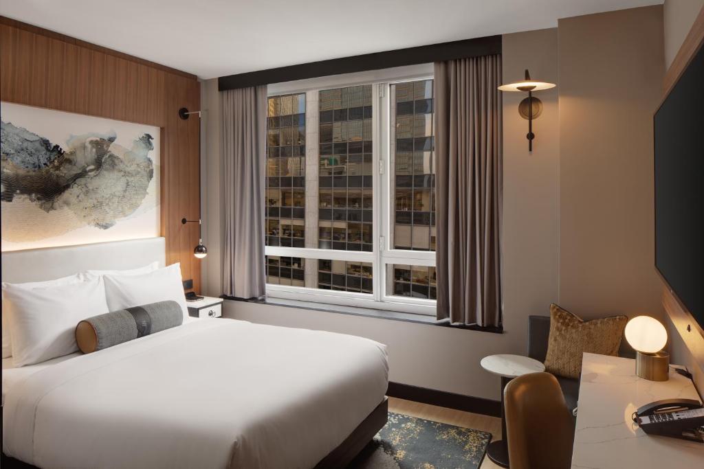 Hotel Indigo NYC Downtown - Wall Street by IHG - Standard Queen Room