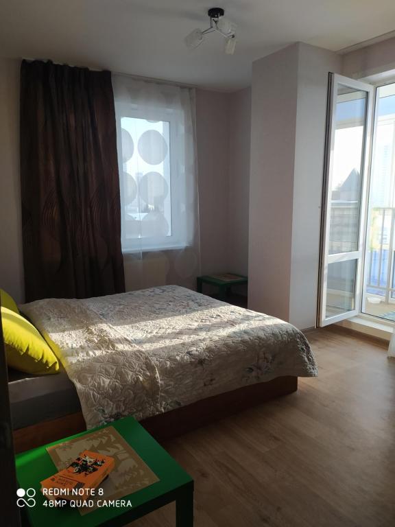 Двухкомнатная квартира в центре - отзывы и видео