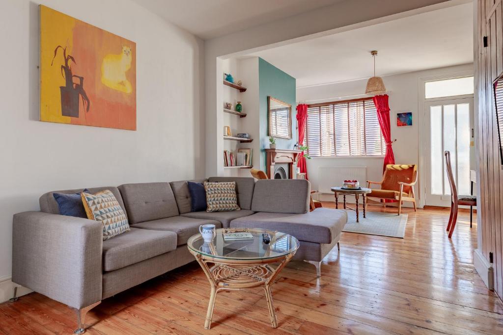 2 bed house in Chesterton, Cambridge (updated prices 2024)