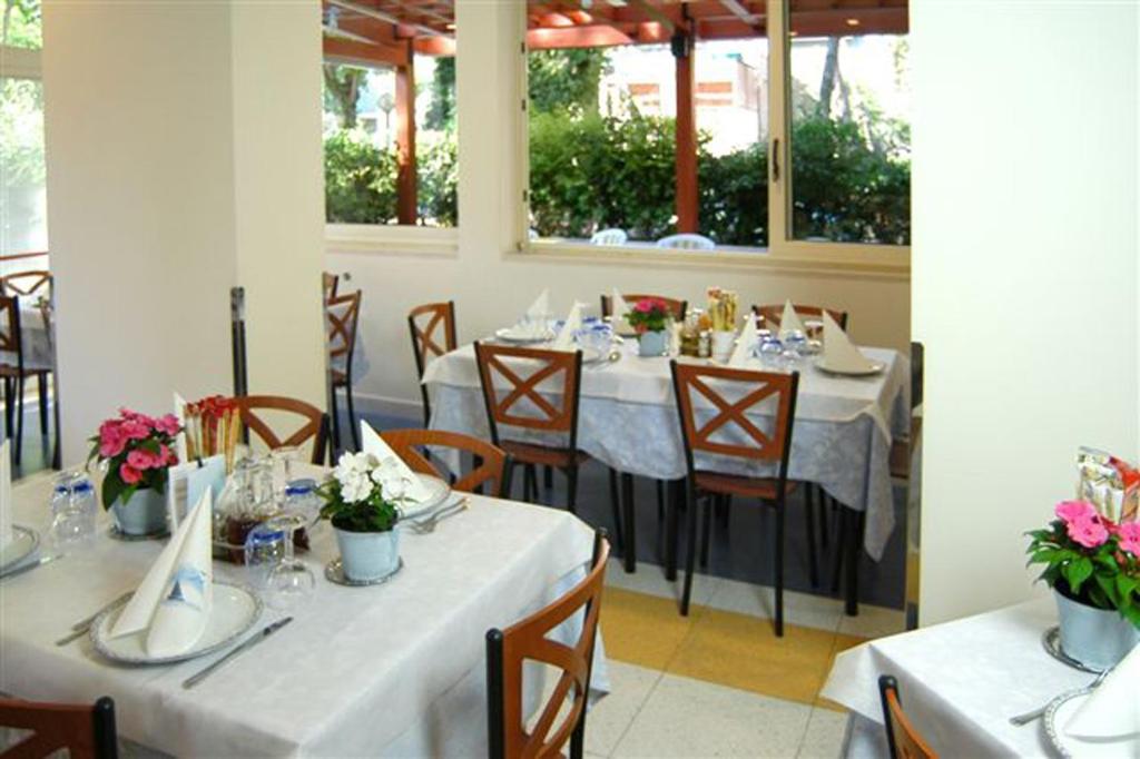 Restaurace v ubytování Hotel Metron