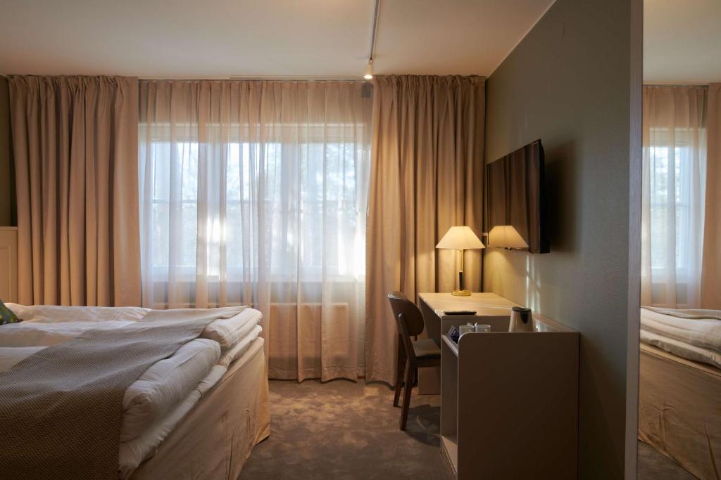 Postel nebo postele na pokoji v ubytování Best Western Hotel Danderyd