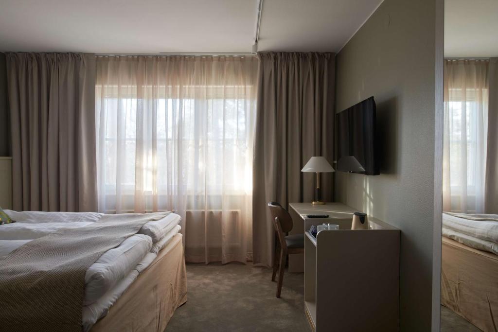 Postel nebo postele na pokoji v ubytování Best Western Hotel Danderyd