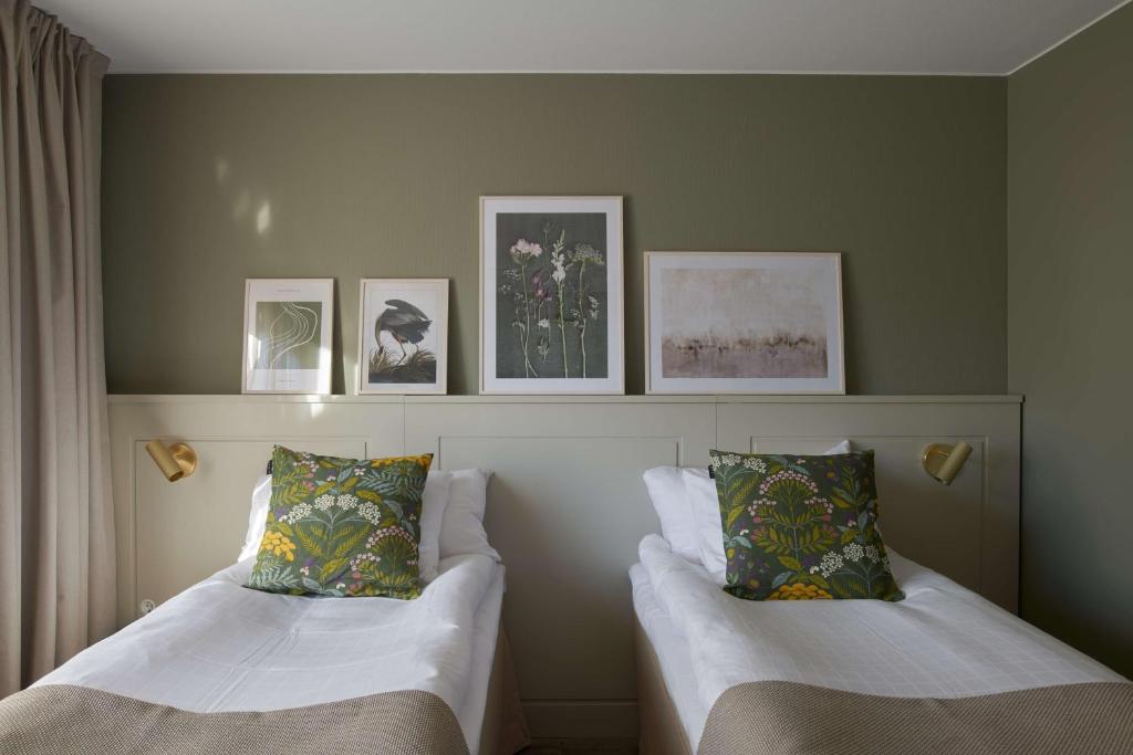 Postel nebo postele na pokoji v ubytování Best Western Hotel Danderyd