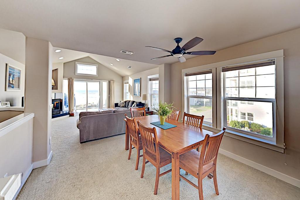 Φωτογραφία από το άλμπουμ του Alluvial Shores σε Rockaway Beach
