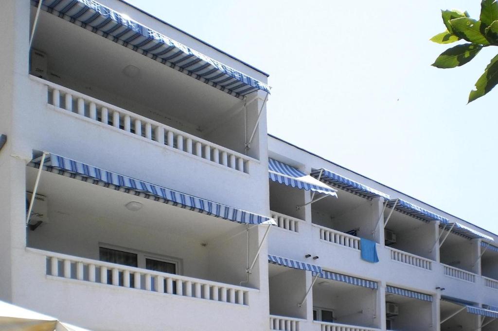 Balkón alebo terasa v ubytovaní Apartment in Nemira with Stunning Sea Views