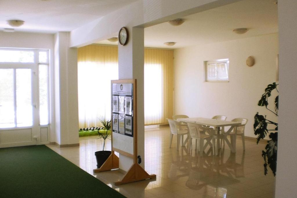 Posedenie v ubytovaní Apartment in Nemira with Stunning Sea Views