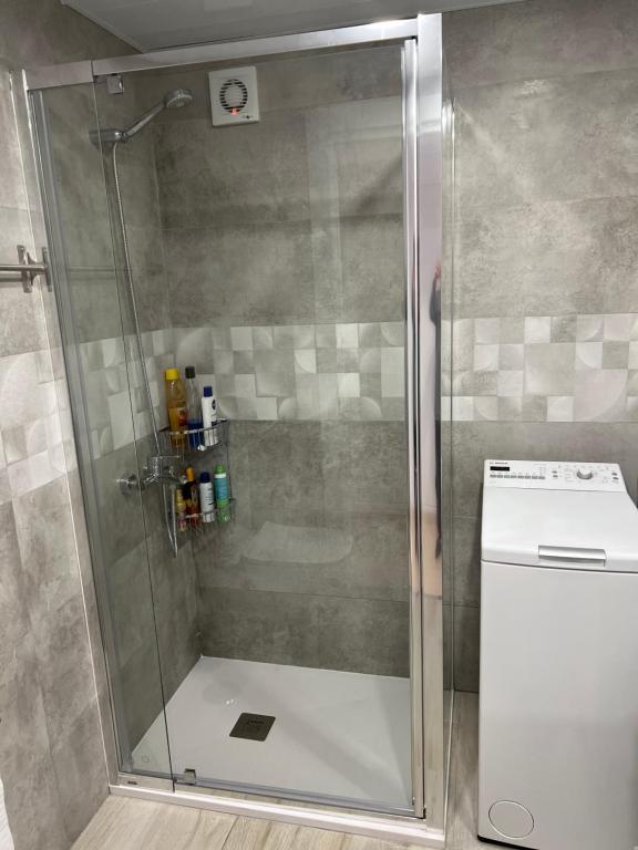 Koupelna v ubytování APARTMENT SOL CARIHUELA TORREMOLINOS