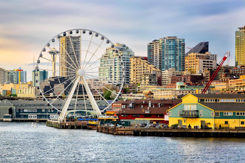Nespecifikovaný výhled na destinaci Seattle nebo výhled na město při pohledu z hotelu