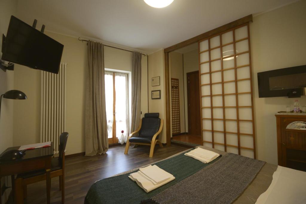 Villa Marisa - Deluxe Double Or Twin Room With Garden View